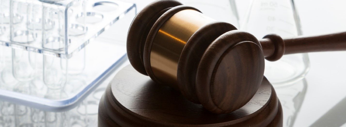 Gavel_Beakers_PL.com_.jpg Gavel_Beakers_PL.com_.jpg